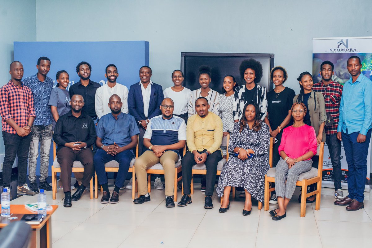 nyomoraf's tweet photo. Apart from panel discussions, we had poets and music. Our speaker @UJosiane74 from GEARG said that poetry is a way to express feelings and one way to heal. She said that it helps you relieve the pain because you are able to let it all out.#nyomora #mentalhealth https://t.co/pK4LxZUtM7