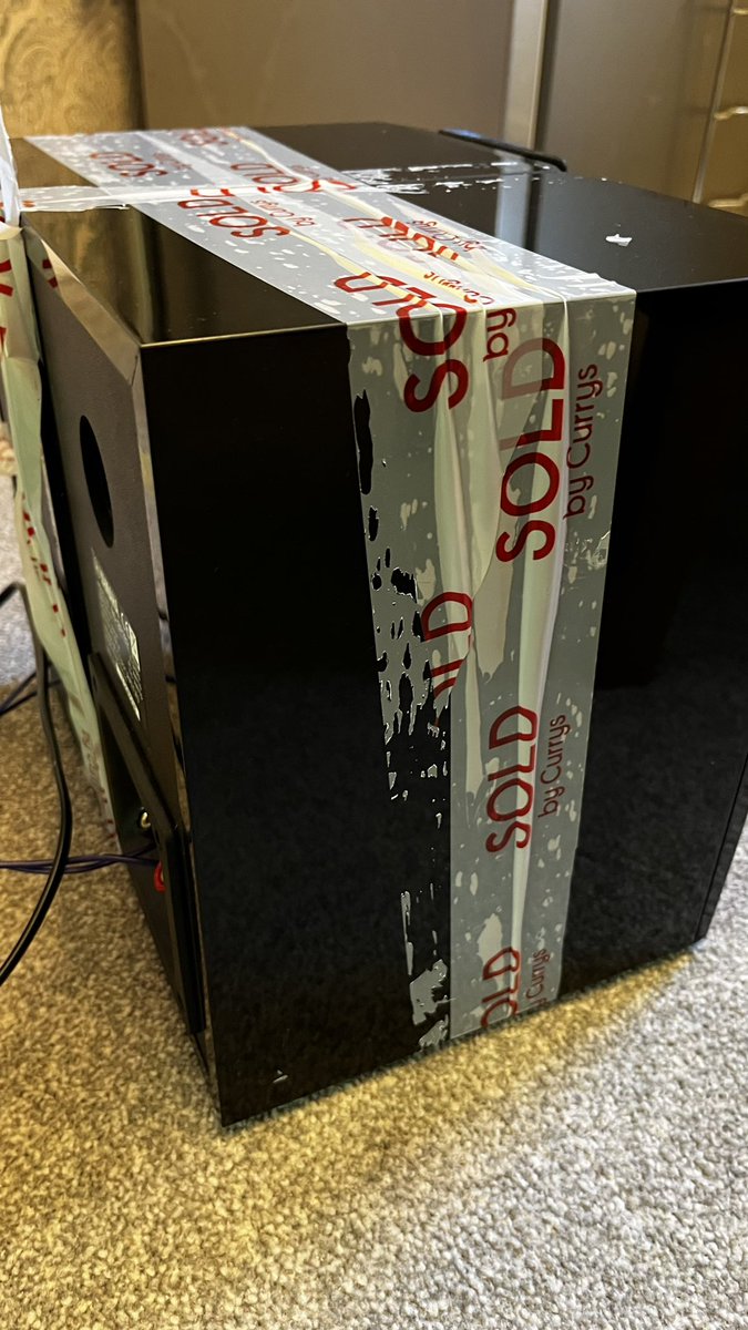 BackboxWilly's tweet photo. Hi @currys and thank you for my lovely new hifi that I bought at the weekend. Or it was lovely until it was wrapped in tape 🤦‍♂️ #toomuchstickymakesiticky https://t.co/sf0tepzZiB