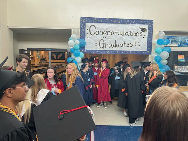 BrandMedlin's tweet photo. Congratulations to @keheleycomets graduating  seniors class of 2023! We know you’re off to do great things! Thank you to @CFALassiter and @SamsClub for generously donating to our event! 
@CobbSchools https://t.co/2EMJw7gfwG