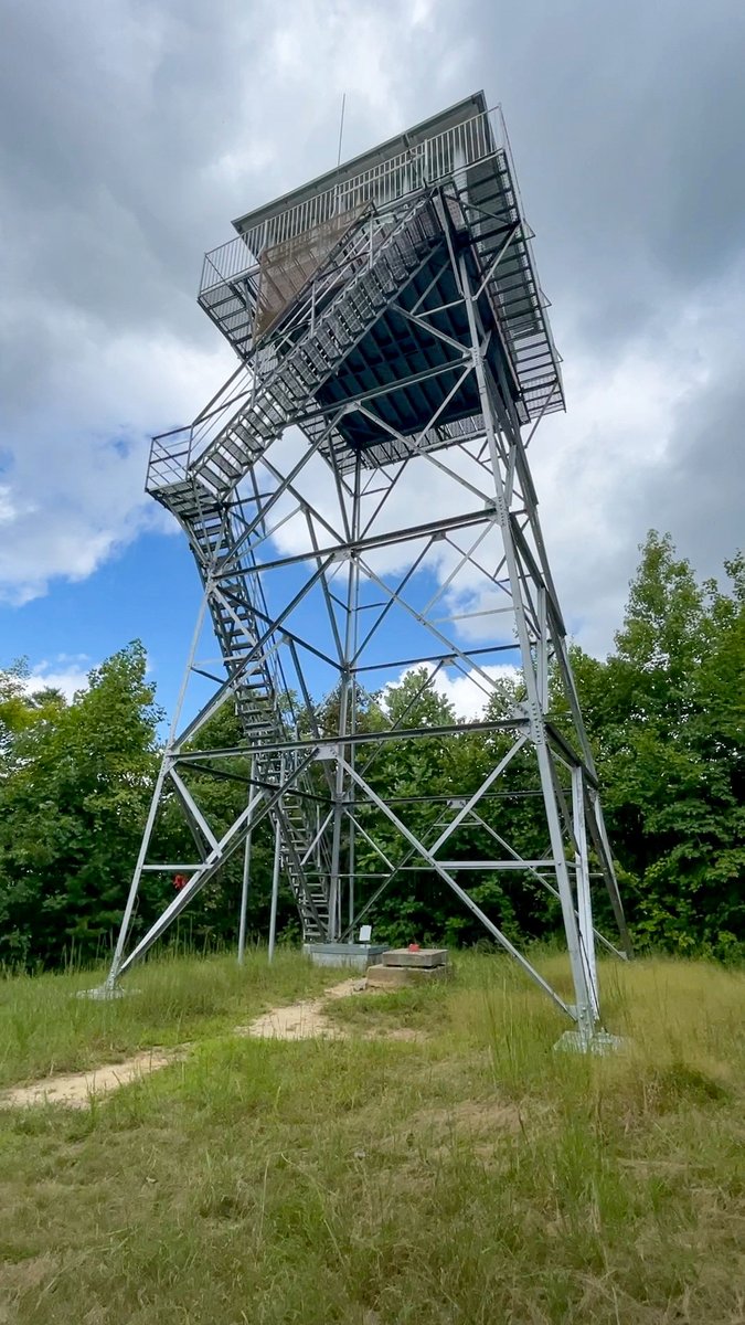 Image for the Tweet beginning: The Pinnacle Knob Fire Tower