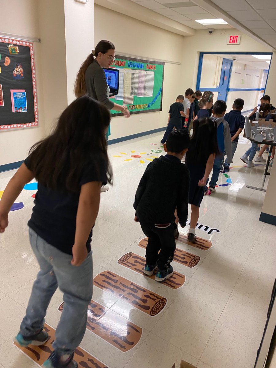 De Zavala Elementary School tweet media