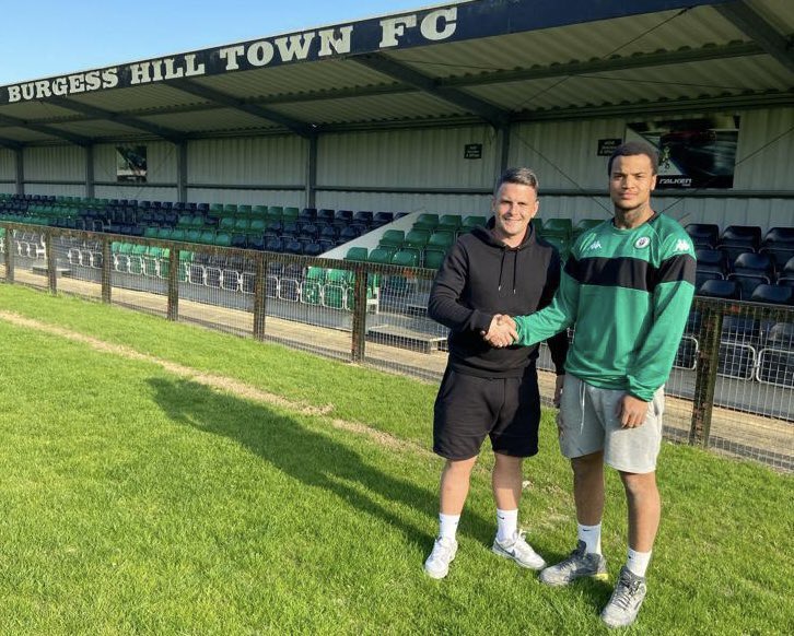 We are delighted to announce that midfielders Finn Daniels-Yeomans and Tyrese Mthunzi have committed to the club for 2023/24. ✍🏼

Both join from Lancing where they reunite with Coxy and the pair will add some much needed physicality and flair to our squad rebuild. 🤝

💚🖤 #COYH