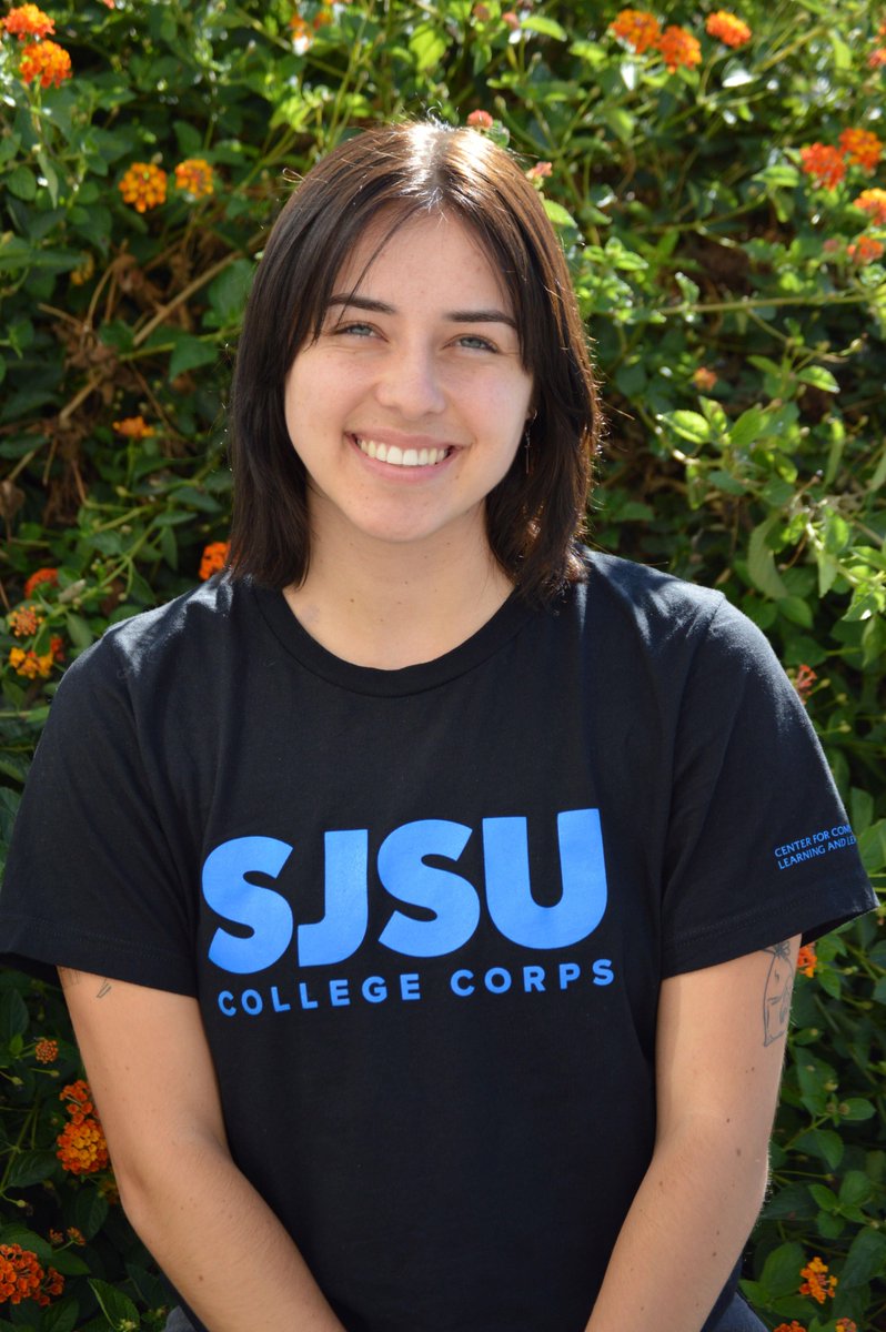 @sjsu College Corps Lead Fellow, Ivana Gottwald, a 2nd year Design Studies-Graphic Design major. She returned to the program because she loved the sense of community & family gained in her 1st year as a Fellow. 

@calvolunteers #CaliforniansForAllCollegeCorps