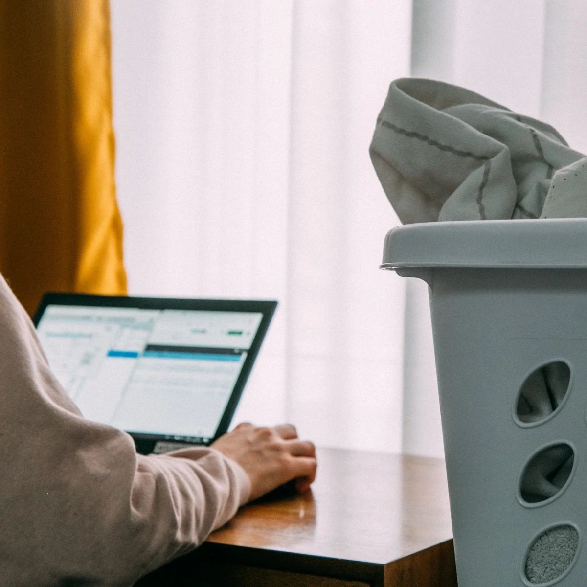 Make laundry hassle-free with help from Load Laundromat. Our pickup and delivery services are fast, reliable, and perfect for your busy lifestyle. Download our app to get started.

cleancloudapp.com/load-laundromat
