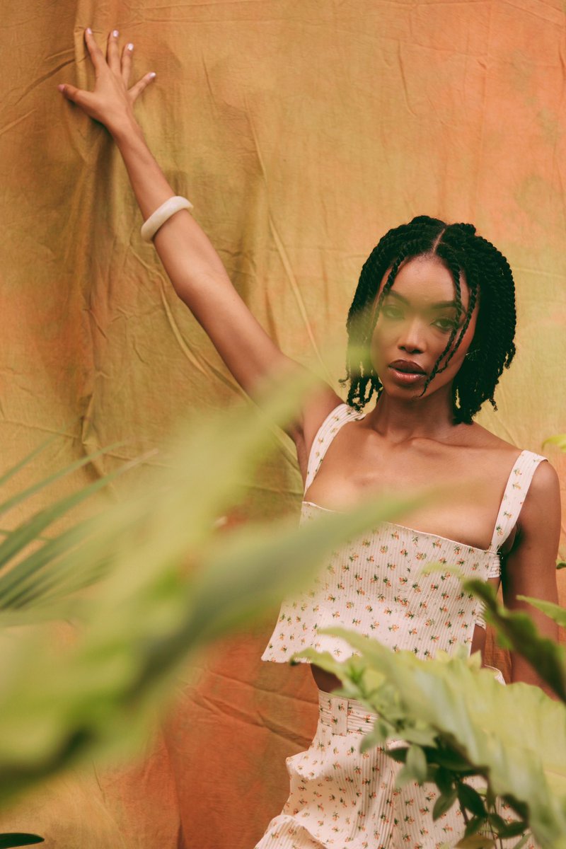 waleadebisip's tweet photo. Experience a captivating shot of fashion and botanical delight through my lens for the second feature of faces for @deedsmagazine 

Photography by WAPpy https://t.co/uw28DMmYYX