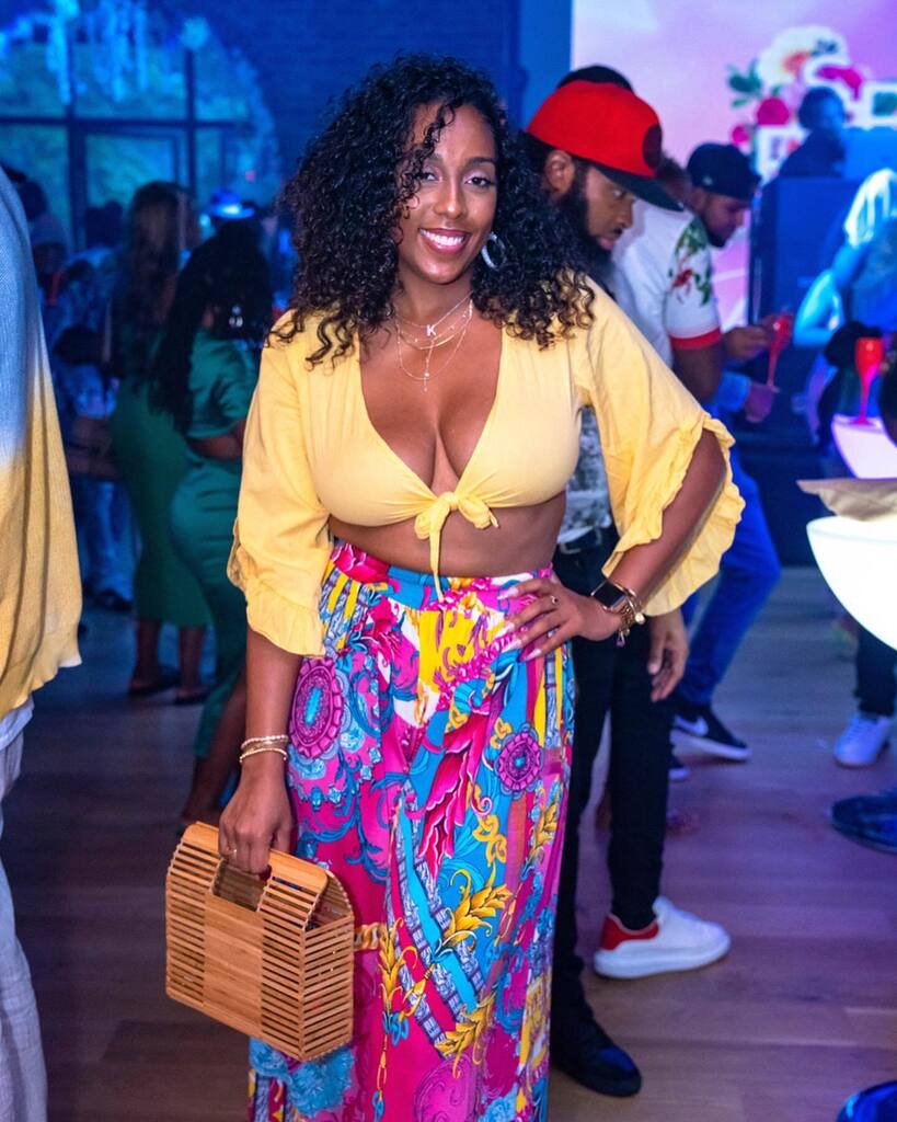welime's tweet photo. Photos from Spring Remedy are up!⁣⁣
⚡️⁣⁣ Event: @viveent__ 
📸 Photos: @smilefotos1
🔗 Link in bio for more...
.
#welime #caribbean⁣⁣ #event
#party #photography⁣⁣ #nyc https://t.co/KUcBZNx40a https://t.co/brDUMfqyoh