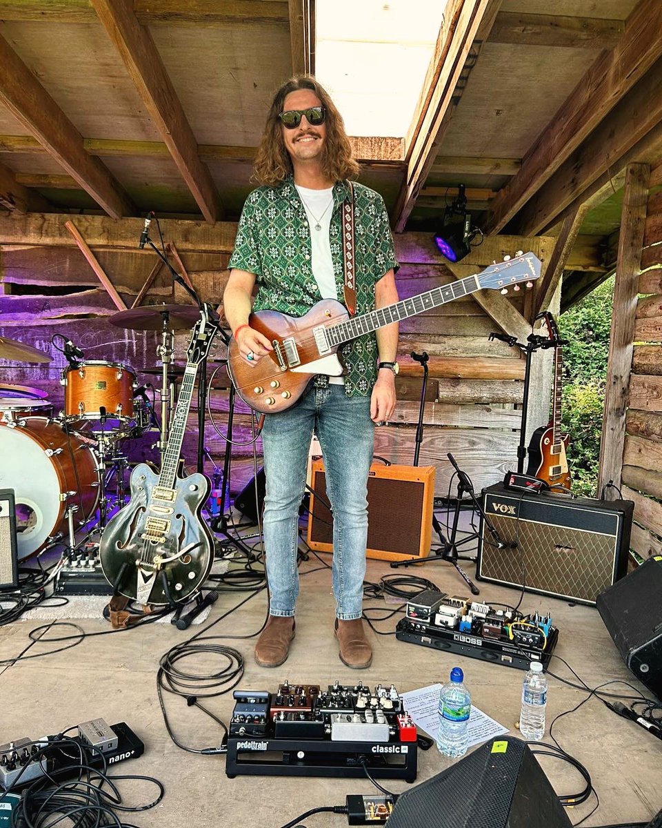 Joe Coombs Guitarist (@joecoombsguitar) on Twitter photo Huge thank you to the legend that is <a href="/mattowens_music/">Matt Owens</a> for having me up with him at @woodfestival this weekend. Had a blast! Huge thank you to the legend that is <a href="/mattowens_music/">Matt Owens</a> for having me up with him at @woodfestival this weekend. Had a blast!