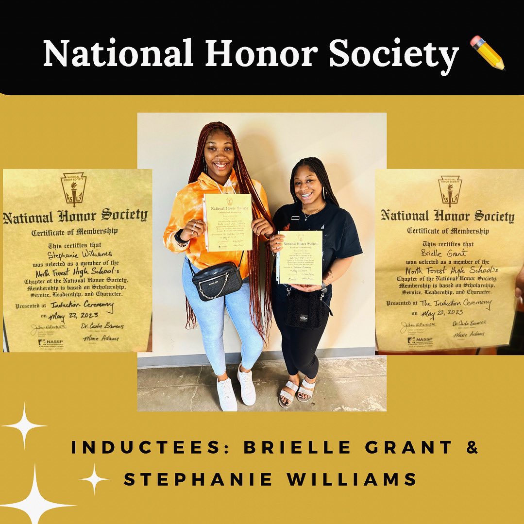 G’Zelles strive for greatness in the dance room AND the classroom. #schoolcomesfirst #NHS @nationalhonorsociety 📚 ✏️