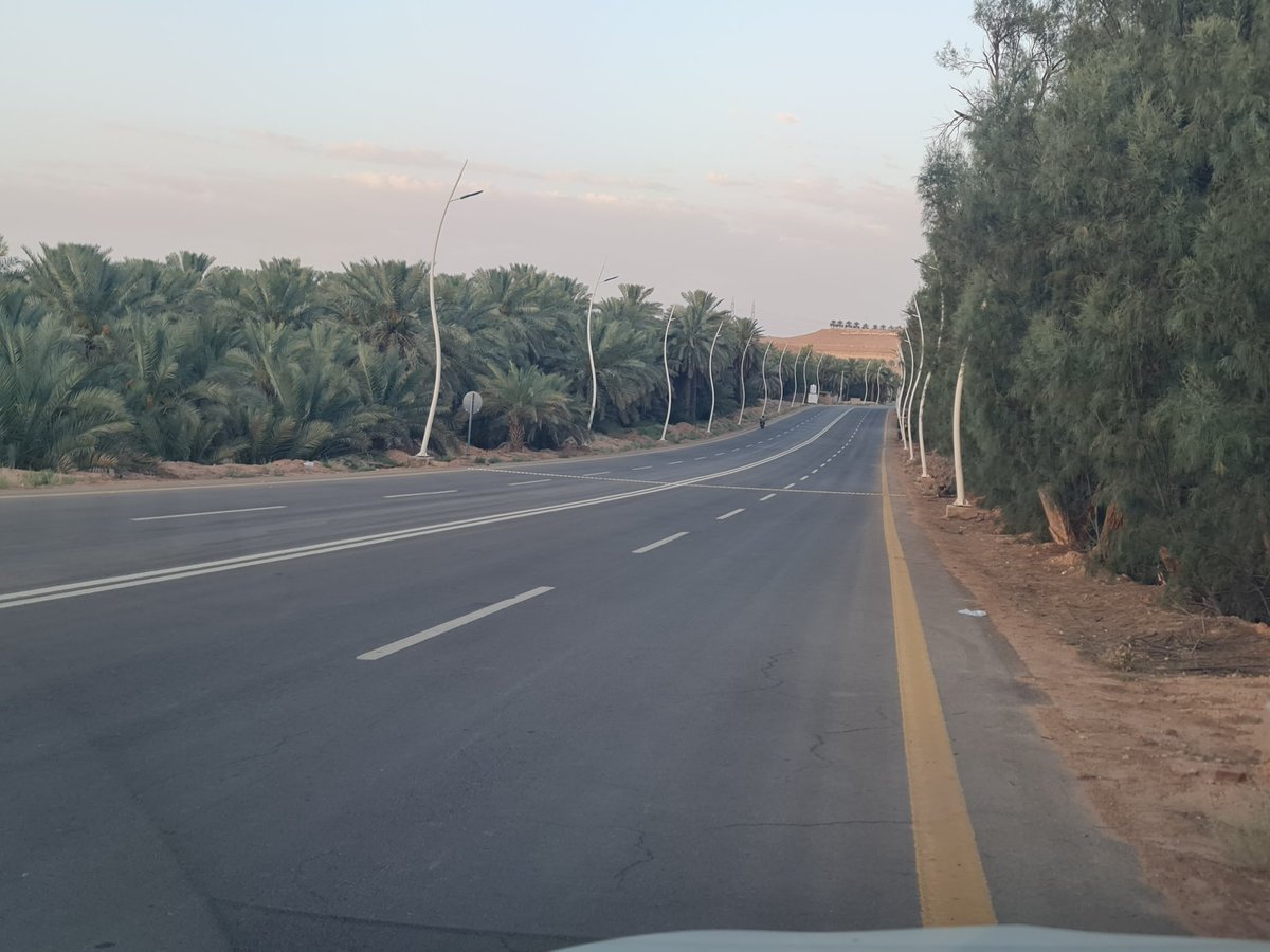 etlalea's tweet image. من #الشرق الجال الصخري بشعابه و #المستوي وشغاياه  و نفود #الثويرات ومن الغرب نفود الشماسية  وقاع #بولان 
إنها #محافظة_الشماسية #لؤلؤة_القصيم