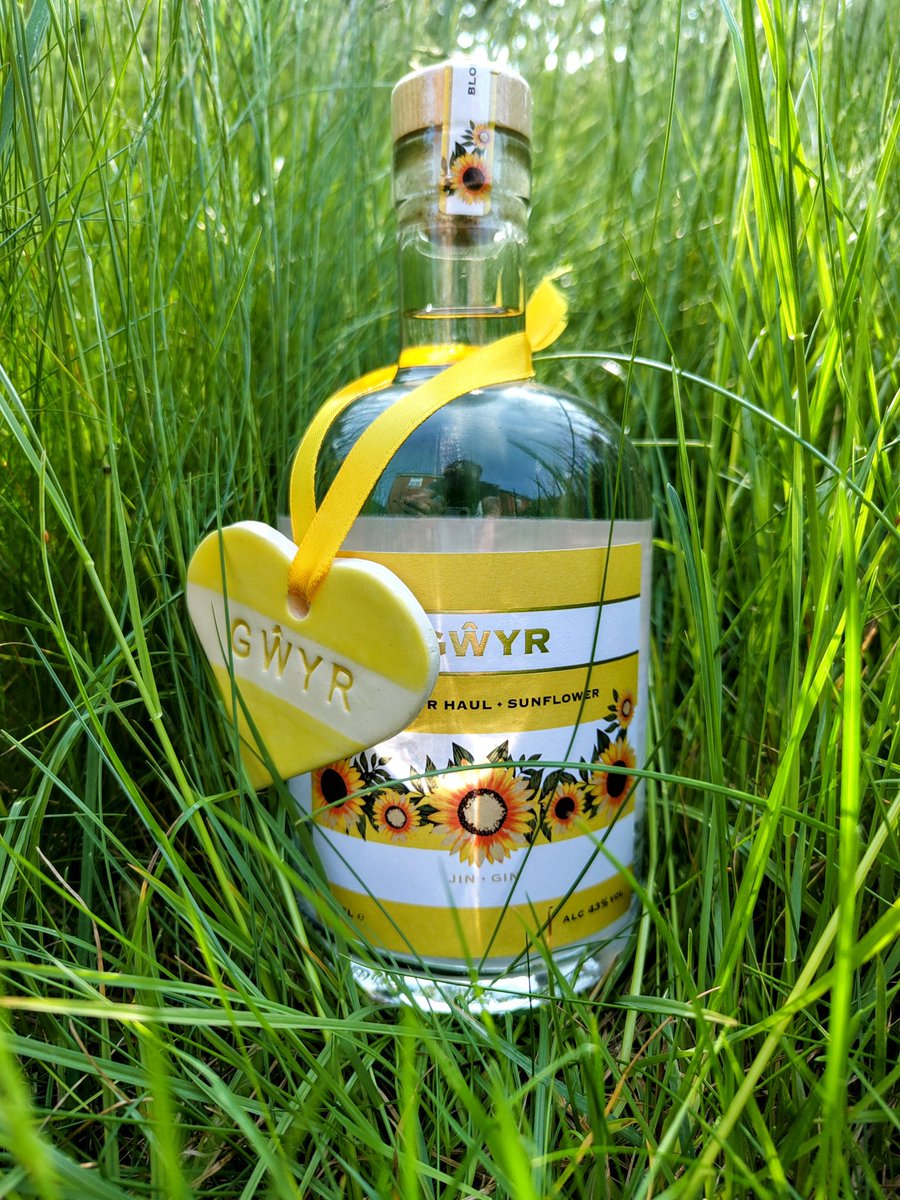 Dan @ Ginteresting Times (@ginterestingx) on Twitter photo Gutted the weekend with <a href="/GowerGinCompany/">The Gower Gin Company</a> is over, and tomorrow life kicks back in. Very happy however to have this rather new little release to accompany me while pottering around in the garden after getting home 🥰. The scenery here isn't a patch on what we just left though! 😆 Gutted the weekend with <a href="/GowerGinCompany/">The Gower Gin Company</a> is over, and tomorrow life kicks back in. Very happy however to have this rather new little release to accompany me while pottering around in the garden after getting home 🥰. The scenery here isn't a patch on what we just left though! 😆