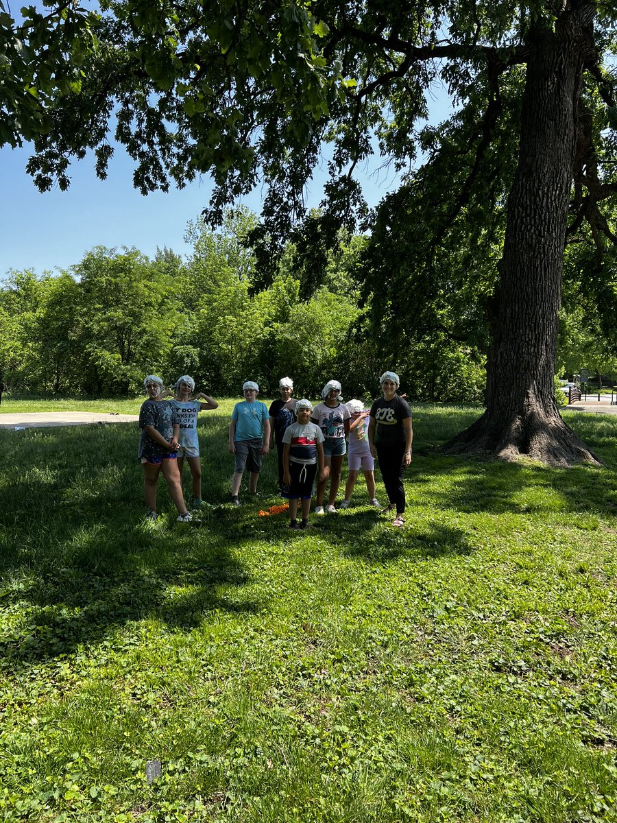 ms_enright's tweet image. One of my favorite days with the kids, park day! We had a great time hanging out before they move on to middle school. #3TEpride #ISDstrong #ISD5thgrade