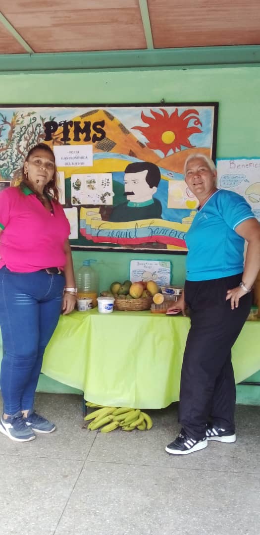 Cdce Candelaria CDCE PARROQUIA CANDELARIA
Cdce Candelaria CDCE PARROQUIA CANDELARIA.. Cierre de la feria gastronómica Del Mango...
En el liceo Fernando Peñalver E.B Eutimio Rivas presente ( P.T.M.S)
@_LaAvanzadora 
@MPPEDUCACION 
@NicolasMaduro 
@lacava10
#trabajadoresconmaduro