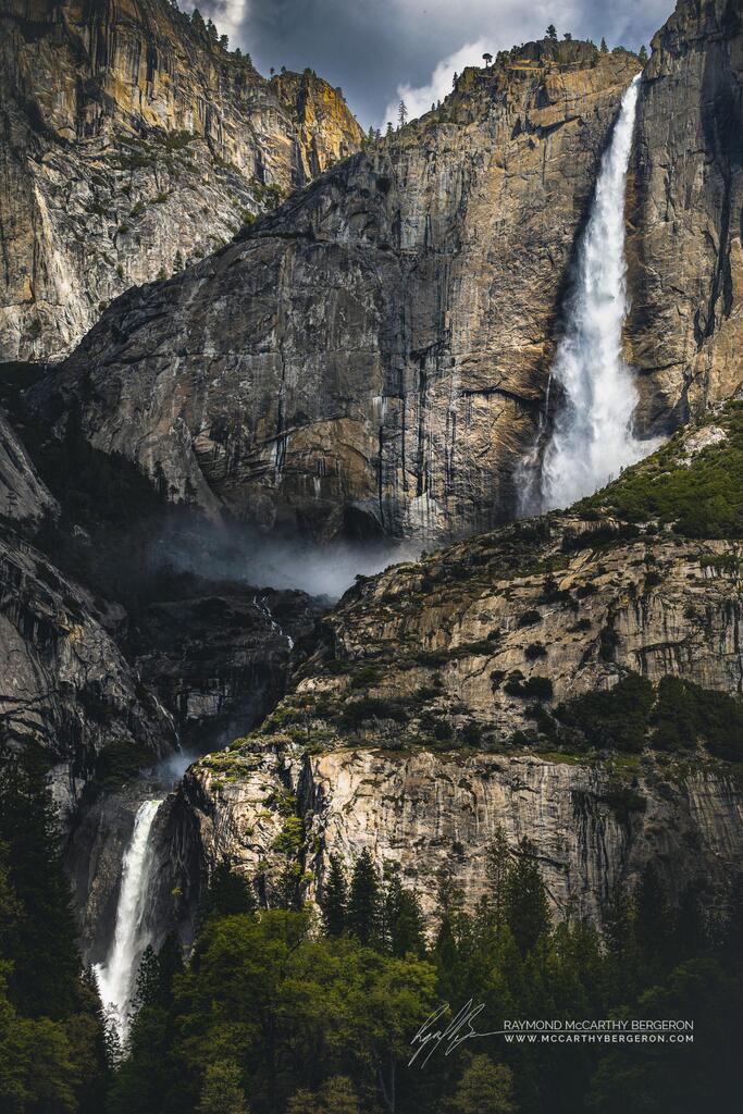The rushing water of Upper and Lower Yosemite Falls on a cloudy day in Yosemite Valley, CA [2000x2999] [OC] via /mccarthybergeron ift.tt/E9NTt71