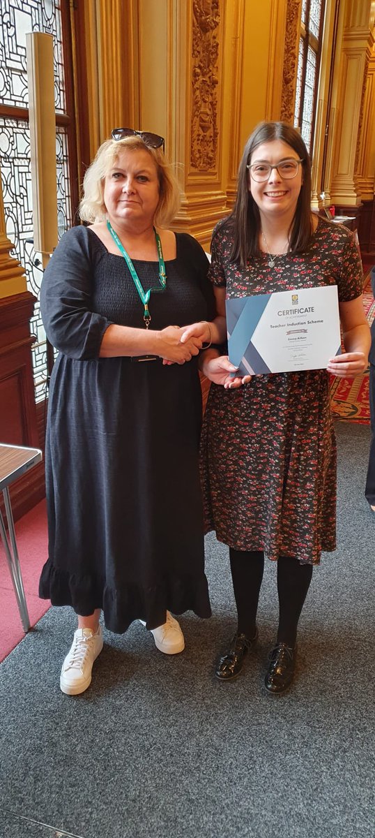 GCCProbationers's tweet photo. First group of our Probationer of the Year nominees receiving their certificates from @andreareid Senior Education Officer on Thursday at our showcase event. Emma Aiken, Jennifer Flynn, Sophie Bowman and Raquel Jimenez Boag. https://t.co/ZvvQv8Top0