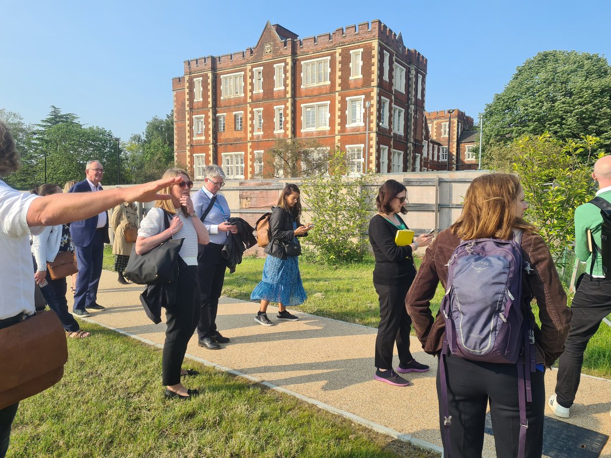 So fantastic to host #NHSAnchors Strategy and Change Network meeting at @SWLSTG. Showing off our 32-acre park, shops, cafés, homes and metal health  facilities. #Makinglifebettertogether @NHSEnglandLDN @UCLPartners