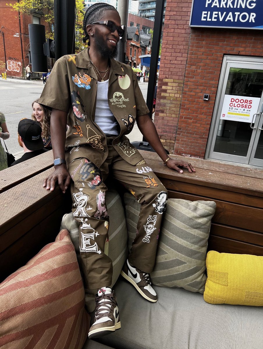 justTy (@justbeforeforty) on Twitter photo 