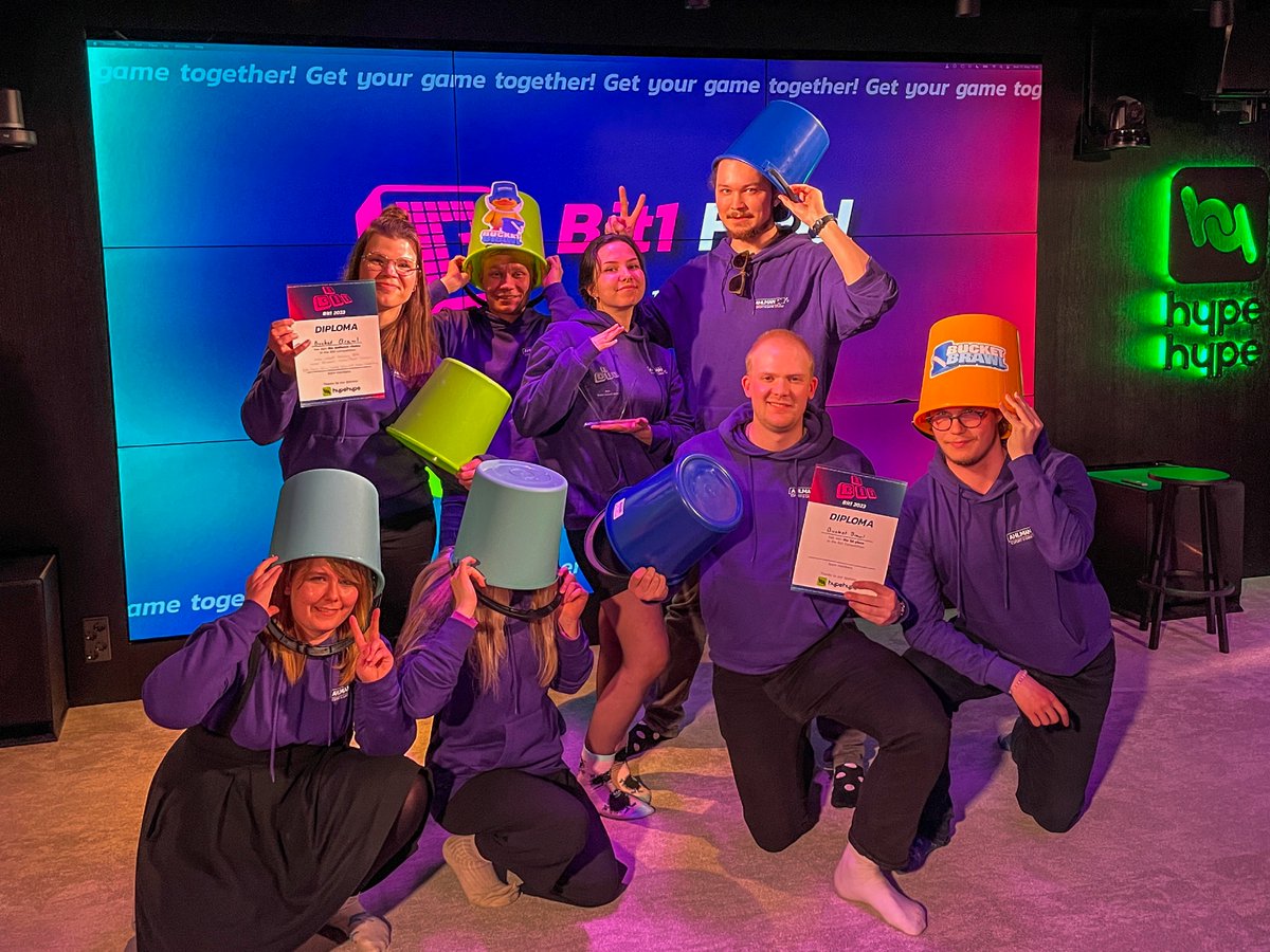 Bucket Brawl tweet media