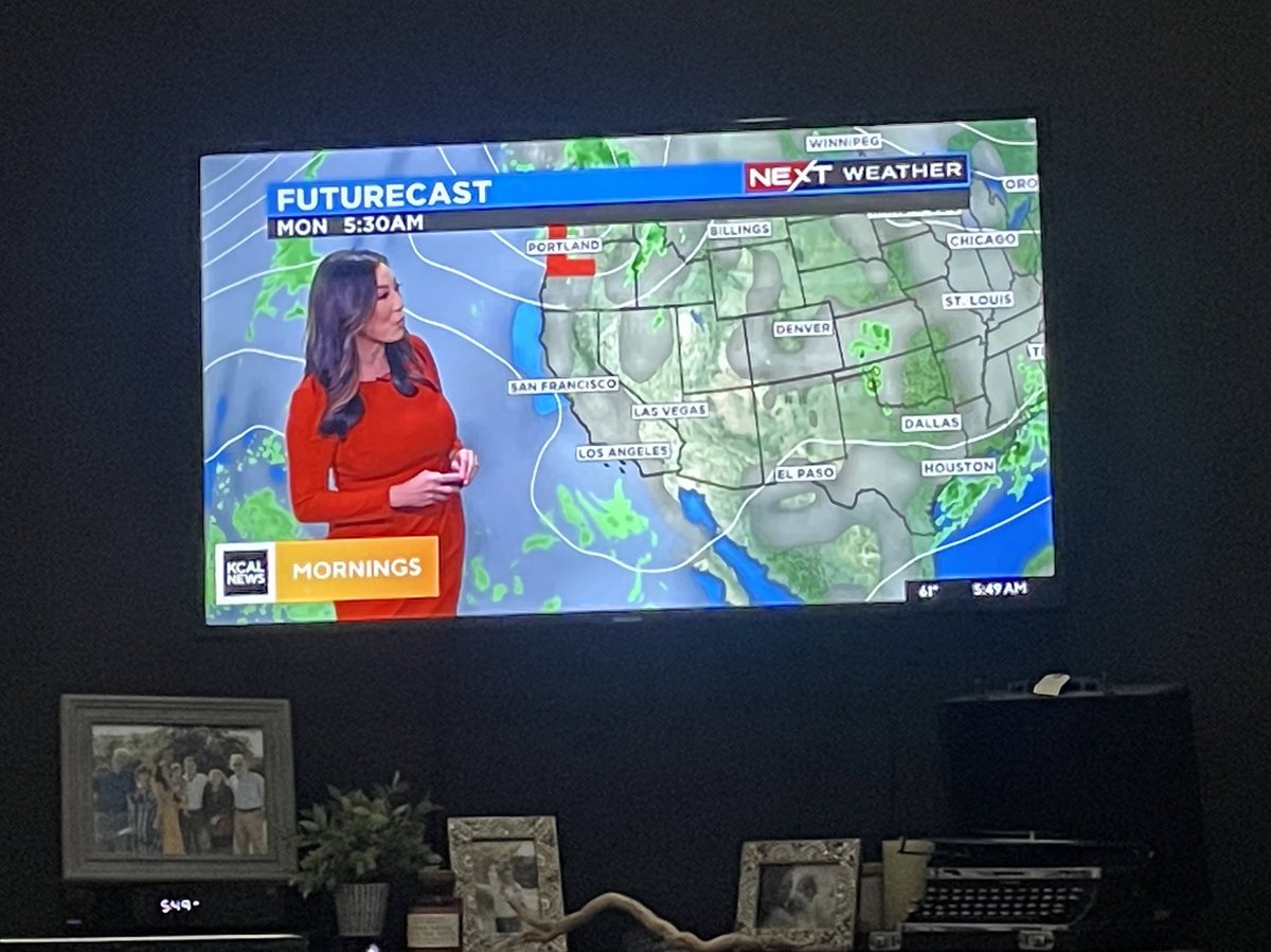 SO great to see my friend <a href="/AmberLeeNews/">Amber Lee</a> back on TV! We all missed her while she was on maternity leave!