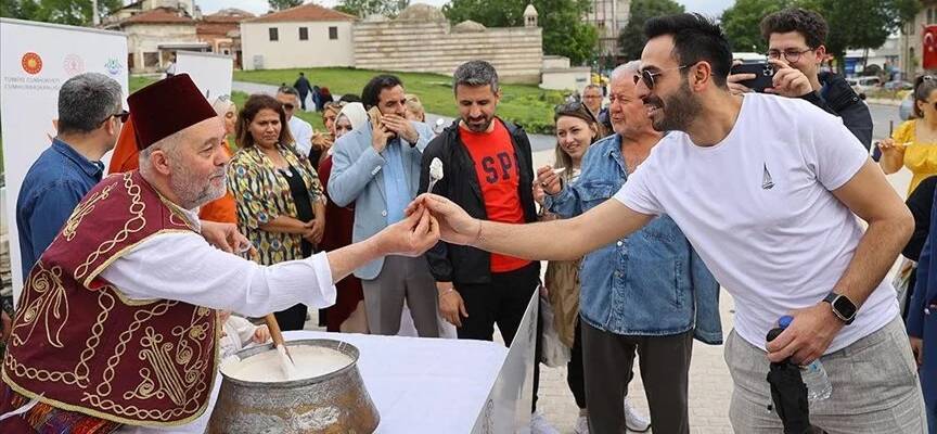 Edirne'de Türk Mutfağı Haftası etkinlikleri Deva-i misk helvası ikramıyla başladı - ift.tt/GI4ouhr