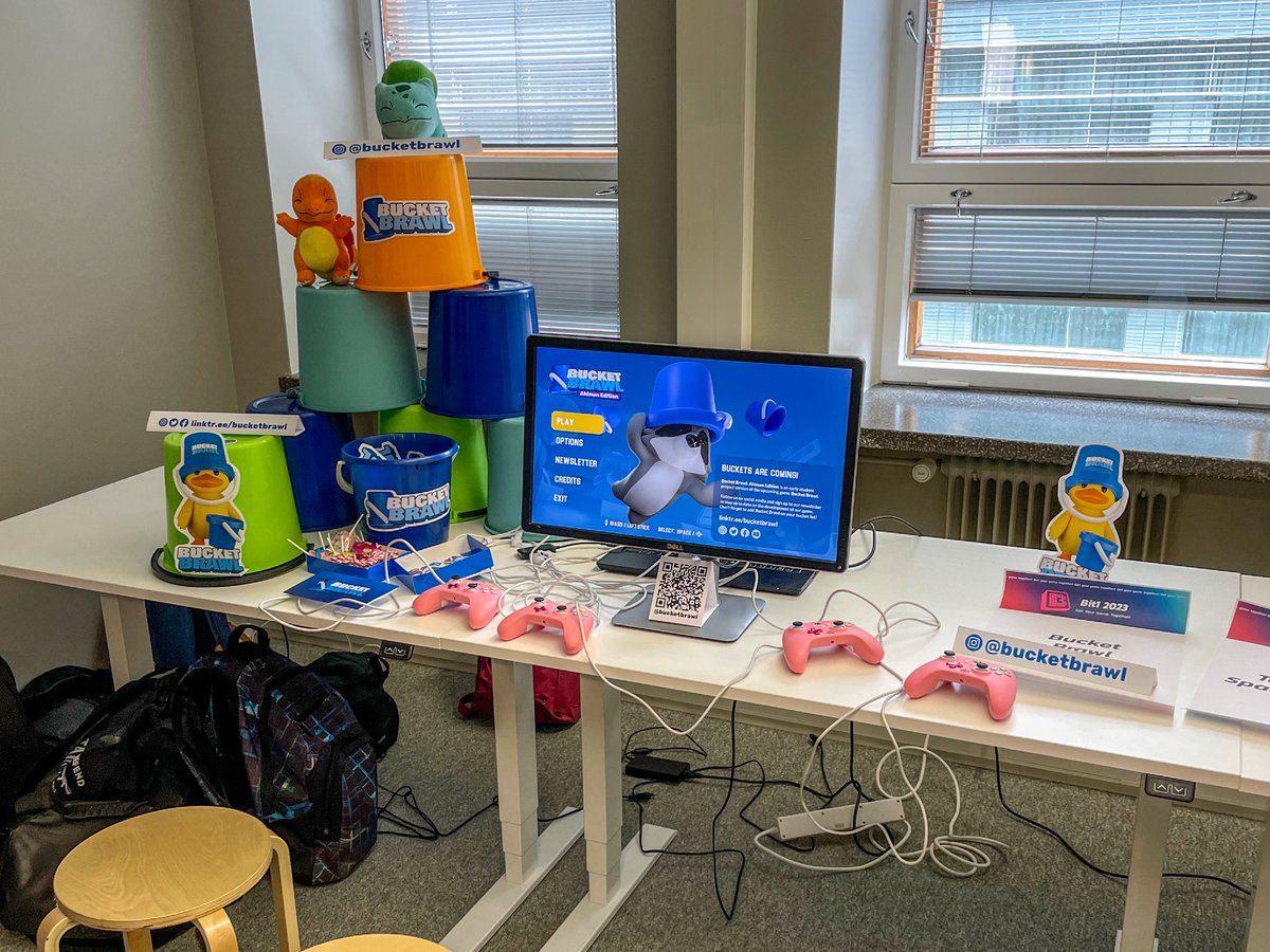 Bucket Brawl tweet media