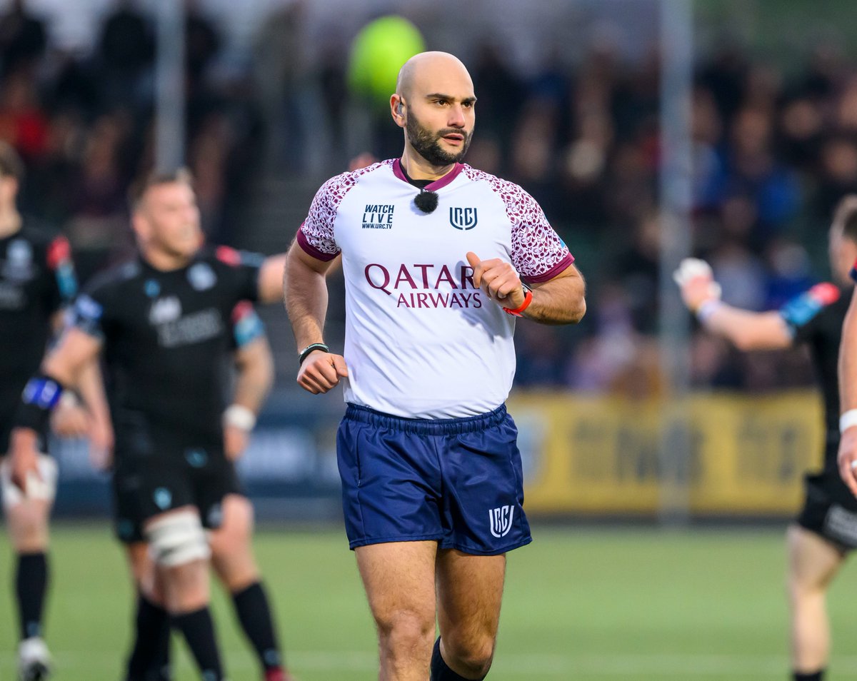 Federugby's tweet photo. Andrea #Piardi sarà il primo direttore di gara italiano ad arbitrare una finale di @URCOfficial 👏👏👏

Appuntamento sabato 27 maggio a Città del Capo per l'incontro tra DHL Stormers e Munster ➡ https://t.co/FyiP0yyoLr

#insieme #rugbypassioneitaliana https://t.co/UA8edxA7HV