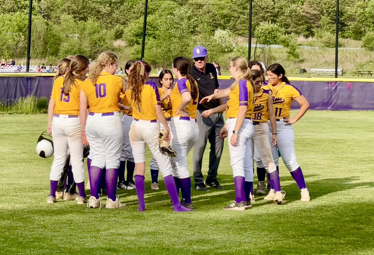 softballStRose's tweet photo. St. Rose faces Rutger’s Prep in the first round of the NJSIAA South Jersey, Non-Public B Tournament today. Game time is 4:00. Come cheer us on. Go Roses! https://t.co/glyHTUeX3D