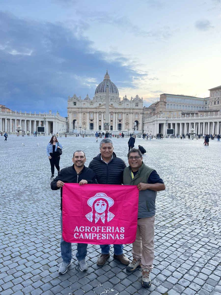 agroferias's tweet photo. Estamos en Roma! Hemos sido invitados a la Asamblea mundial de ferias de productores, representado a Perú! https://t.co/JCo6CJOroC