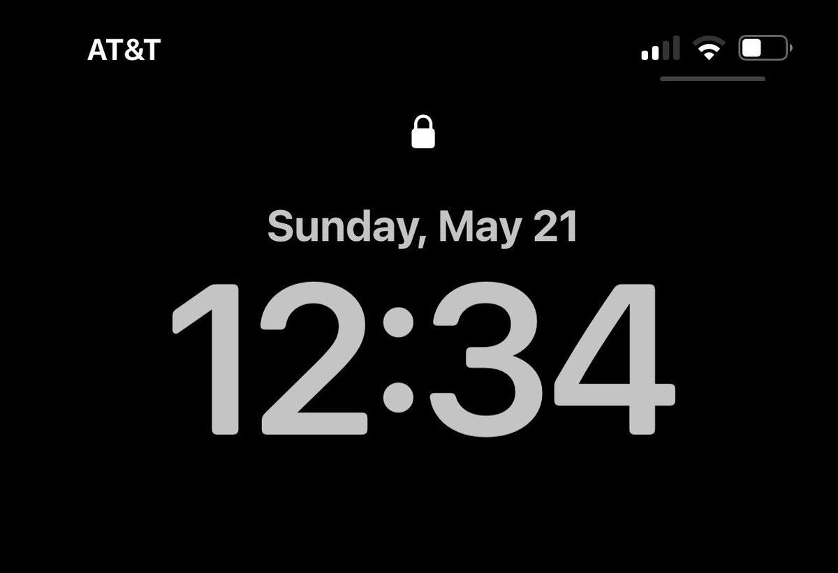 MeredithSLynn's tweet photo. These are my two favorite phone sightings, and I called both of them yesterday! It’s gonna be a Manifestation Monday here in Austin, Texas Y’ALL!!! https://t.co/gn24leD08p