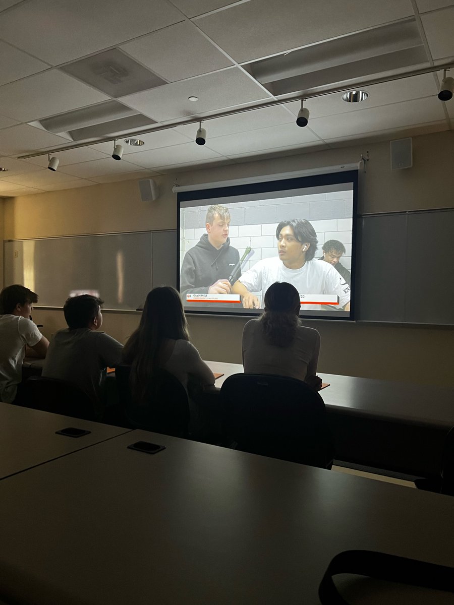 GlenRockEdTech's tweet photo. Intro and TV/Media Broadcast III Ss went to the BC Teen Arts Festival. Ss videos were viewed and critiqued, receiving high praise from Criss Williams (Prof at BU/NYU). Criss especially noted the sound design and editing qualities of the projects! @grpssupt @GlenRockMSHS #rockgrnj https://t.co/NLsOe8wm6O