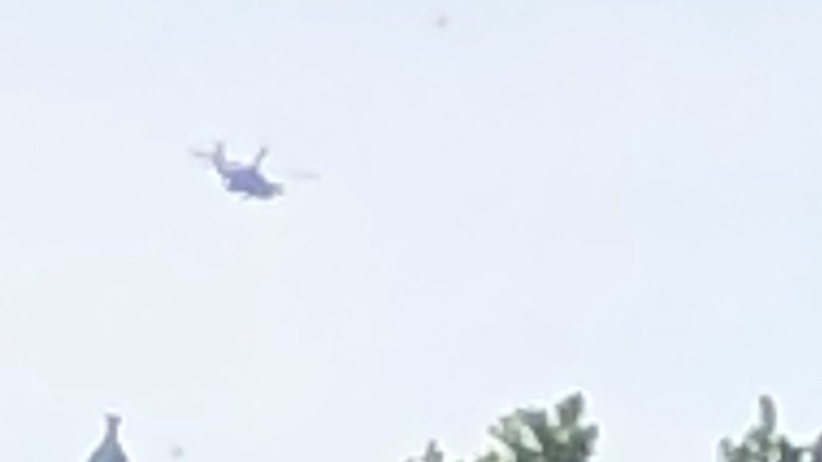 AlBendegooze's tweet photo. Neulich der Kampfjet … heute mehrere Kampfhubschrauber … ich prangere das an! https://t.co/KZKaYrkajz