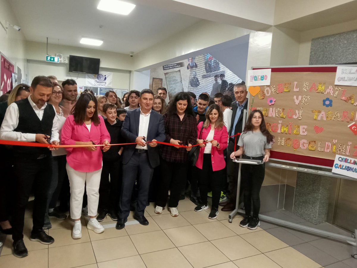 scuhadarogluoo's tweet photo. Sene sonu sergimiz
@Beylikduzu_mem 
@Yafesbakirci 
@yeldaaydinli 
@gokhansimsek52 https://t.co/uVwzeRORSP
