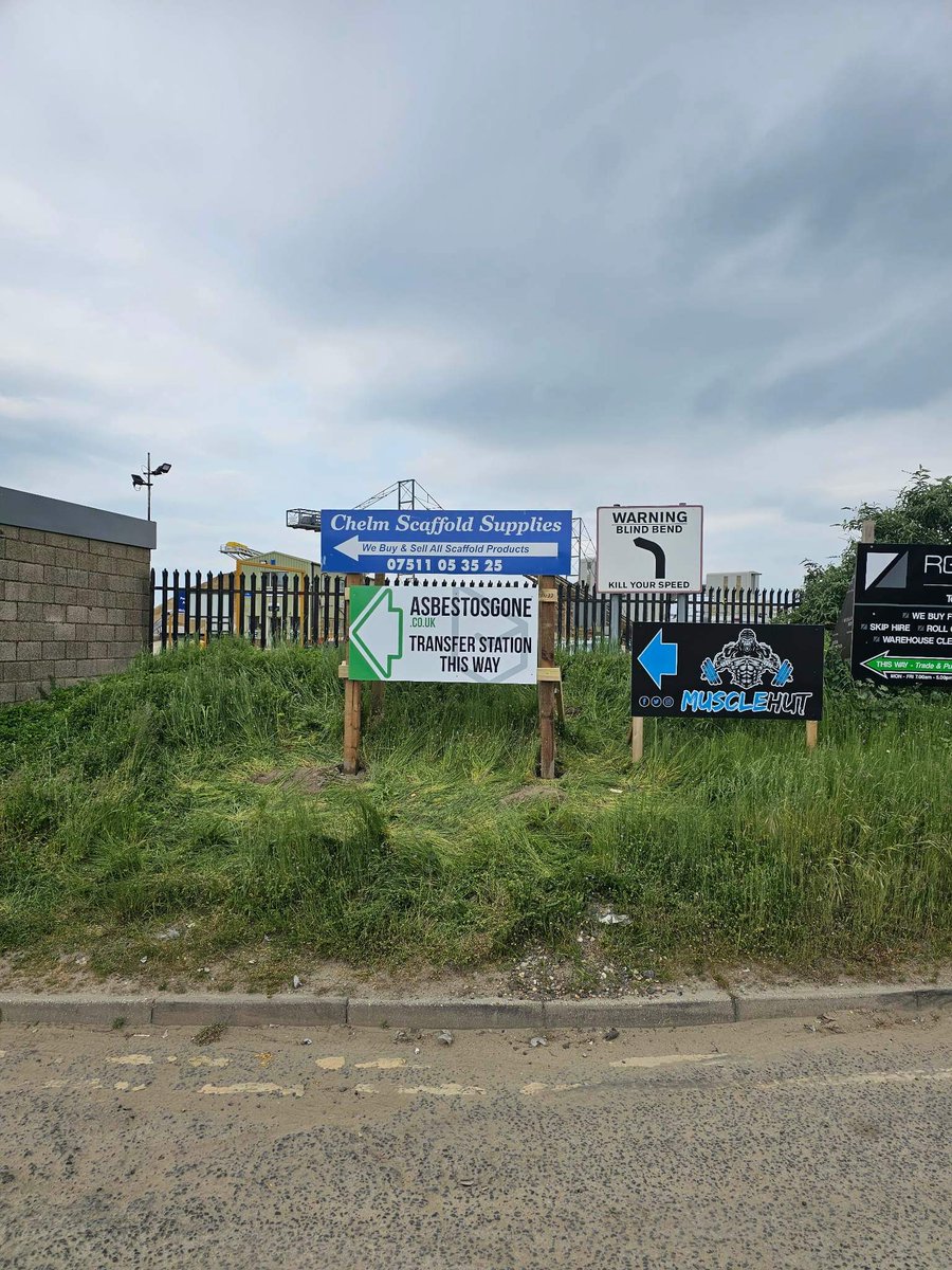 Signsandimaging's tweet photo. New printed Di-Bond signs produced for our friends at AsbestosGone.
Based on Medway City Estate they offer a complete service with anything to do with Asbestos at their new premises.

Get in touch if you need signs to help your business get found....... https://t.co/5zii6cKEqv