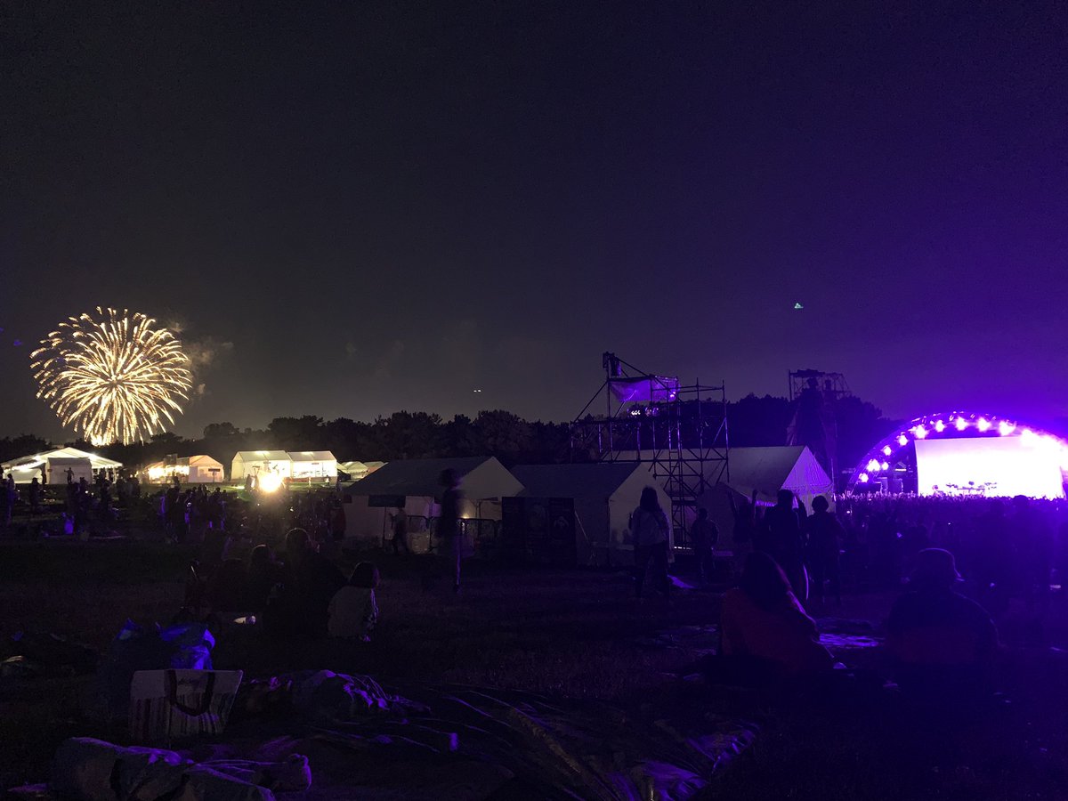 725thebookworm's tweet photo. 土曜日、電気のときに20時で打ち上がった花火🎆サイコー🌟
#circle10th 
#福岡CIRCLE 
#CIRCLE23 
#circle福岡 
@CIRCLE_FUKUOKA https://t.co/8zlzLT2MXo