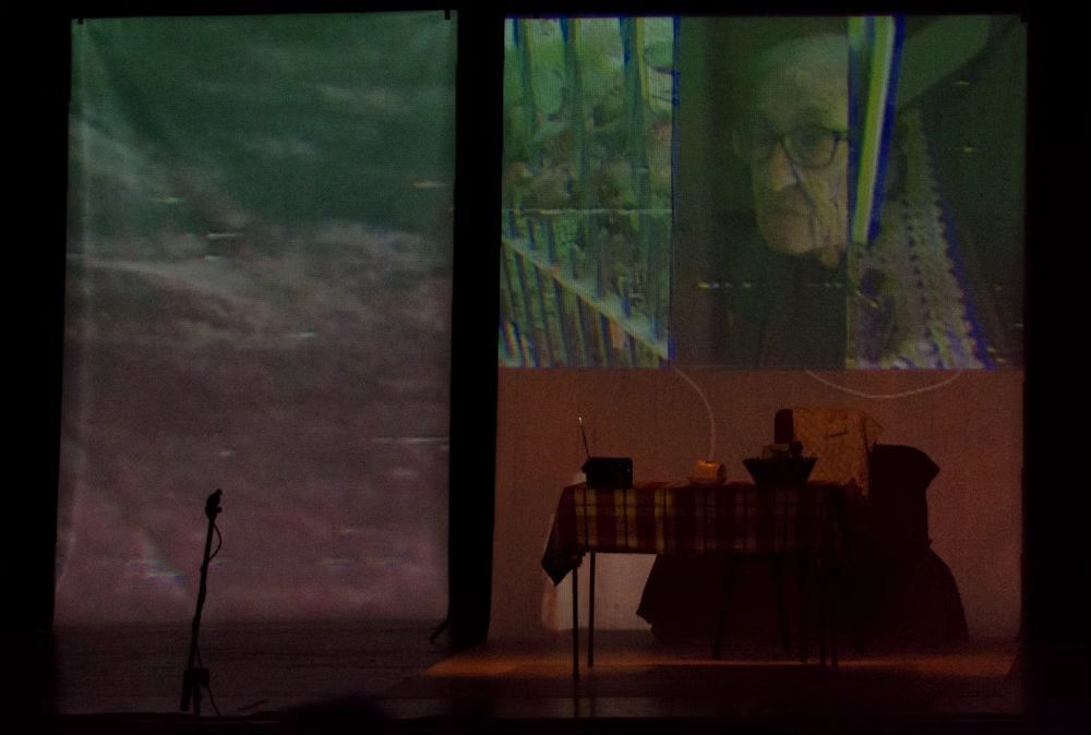 🌞 EMOCIÓN Y HUMOR EN EL TEATRO MUNICIPAL

🎭 La Reina de Turdera de Jazmín Spanarelli  emocionó en su presentación en el teatro local. Una pieza teatral que deleitó a lxs espectadores con mucho humor y belleza visual.

➡️ Bajo la dirección de Juan Mak… instagr.am/p/CsjA4QcO2H1/