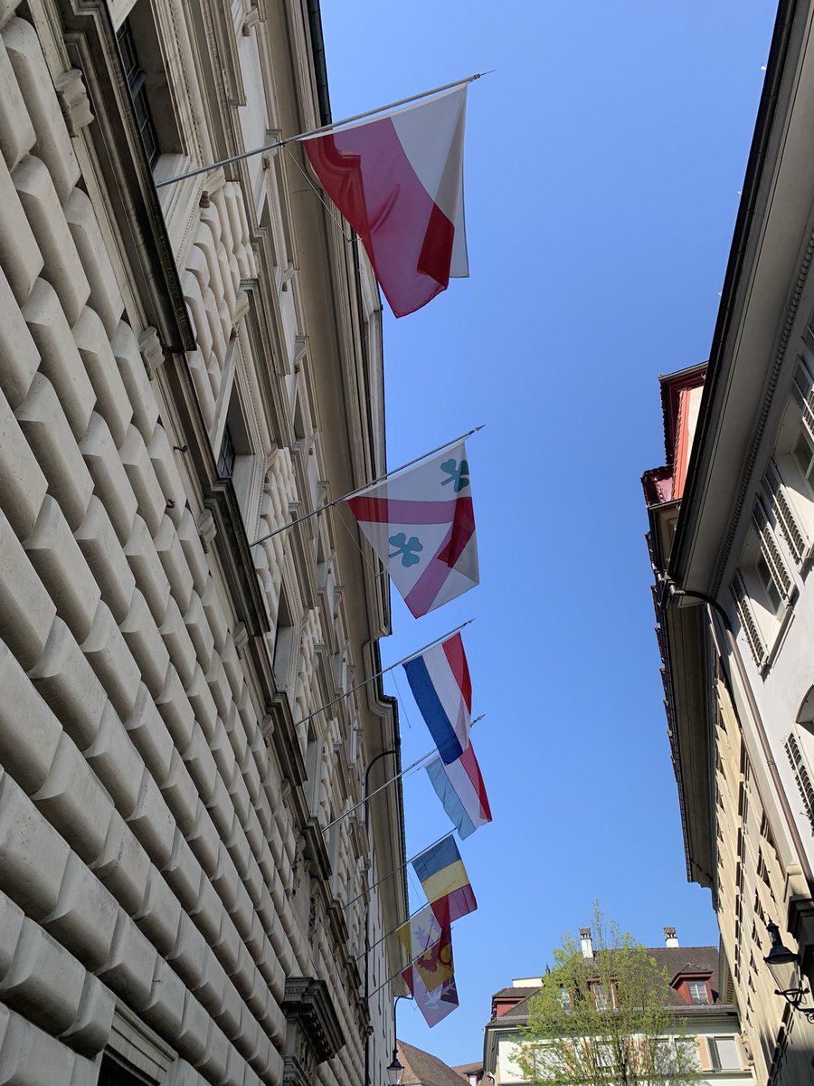 HeddaSamson's tweet photo. Thank you @KantonLuzern @guido_graf for organizing such a warm welcome for us BENELUX 🇧🇪🇳🇱🇱🇺 ambassadors today. Many topics of mutual interest & cooperation and global challenges were discussed incl visit to #Thermoplan coffeemachine makers in Weggis🙏🏼 @beneluxunion @DutchMFA https://t.co/rrHDZzJj7q