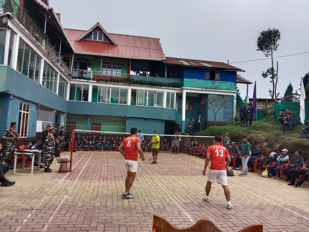 08_ssb's tweet photo. On 22.05.23 a friendly badminton match organized by 8th Bn with APF Nepal at Dream land School Chhabisey. Team of 8Bn has won the match. On this occasions Sh. Bishnu Prasad Bajghain MLA Kurseong was the chief guest. 
@SSB_INDIA 
@SSBFTRSILIGURI 
@ssbshqranidanga https://t.co/TE286Ipux4