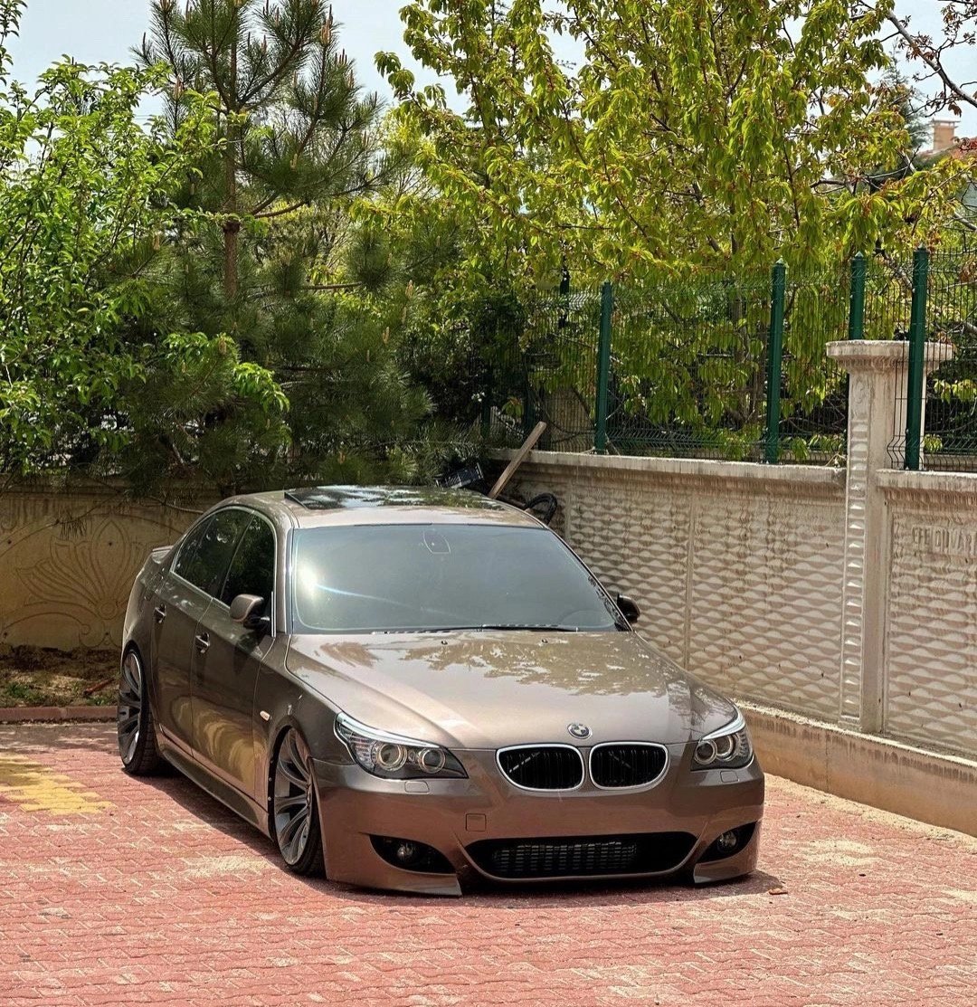 Şöyle bi E60'ın olsa ne dert kalır ne tasa...