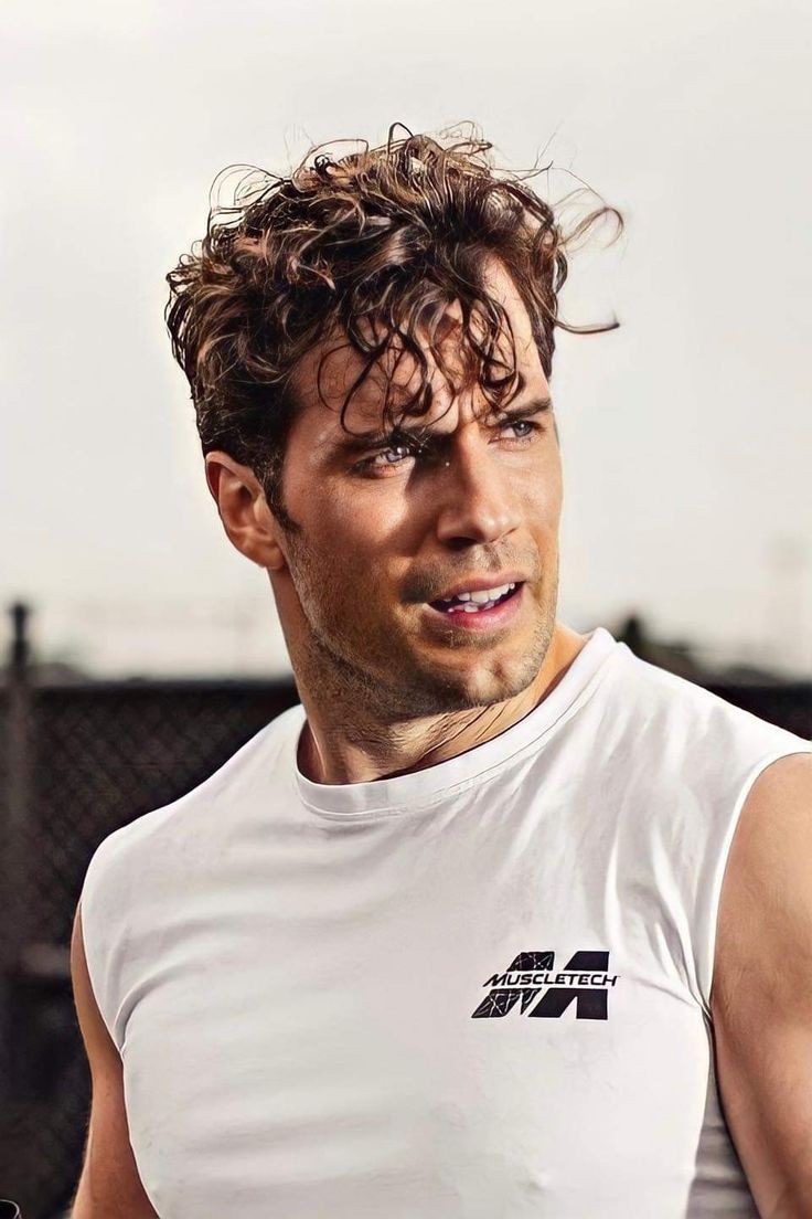 henry cavill (@cavillhq) on Twitter photo 