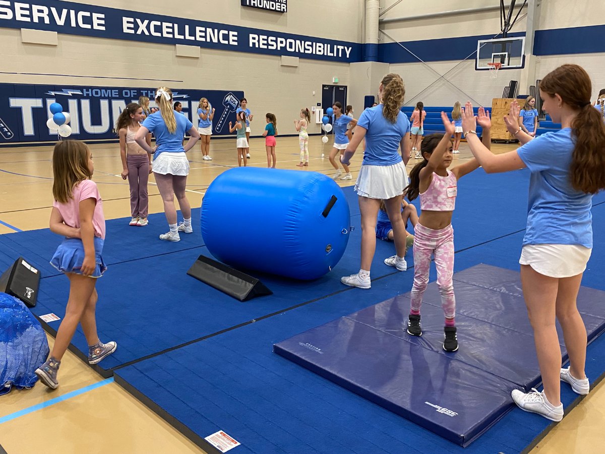 Outofdoor's tweet photo. ODA Lower School students had a blast learning tumbling, chants, and tricks from our Varsity Cheer team members at MiniCheer Camp! #ODA #teamwork https://t.co/NxmL5WnigA