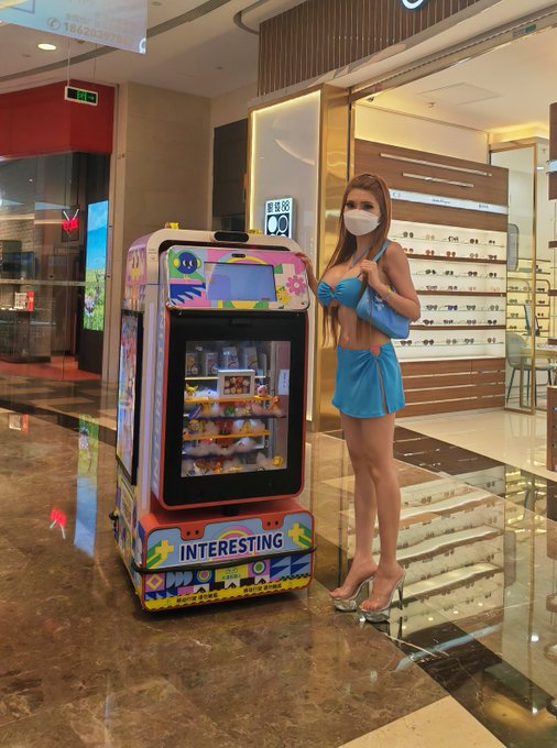 Out with Kaidi today... https://t.co/ozM5Clth0L