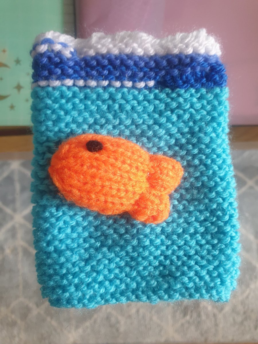 EmmaJanesLife's tweet photo. *** New Design *** #DrinksCosie
#UKHandmade #knitted
#MachineWashable #LetterboxFriendly
#Ocean #Sea #Fish #Underwater #Seaside
Hope you like them! ๐๐ https://t.co/tvg8UaNXuj