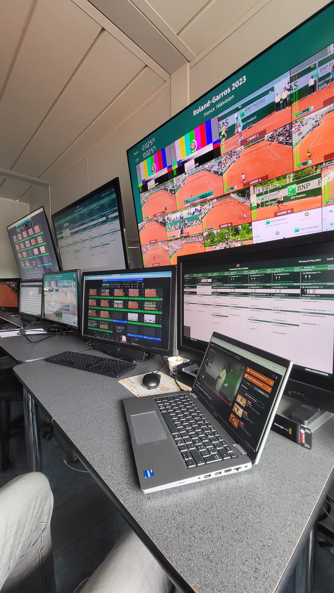 LetseeDigital's tweet photo. 🎾 Vivez @rolandgarros intensément ! 📺 Letsee accompagne @Francetele cette année encore sur le live streaming des 850 matchs du tournoi. 🌐 Ne manquez rien de la première journée de qualifications ! 🚀 #LetseeDigital #RolandGarros #MediaCenter #Paris #livestreaming https://t.co/6m3LaRDNUp