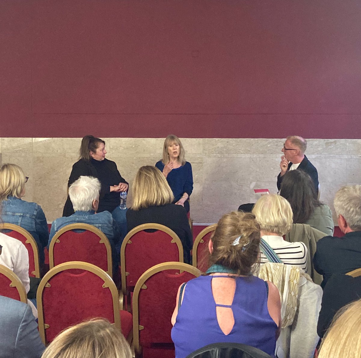 sandstonepress's tweet image. What a day! 

Despite some set backs @KimHawes10 and Jenny Boyd managed to make it to the Aye Write stage! 

These amazing women offer such an interesting perspective on the music industry.

Were you at Aye Write this weekend?

#ayewrite