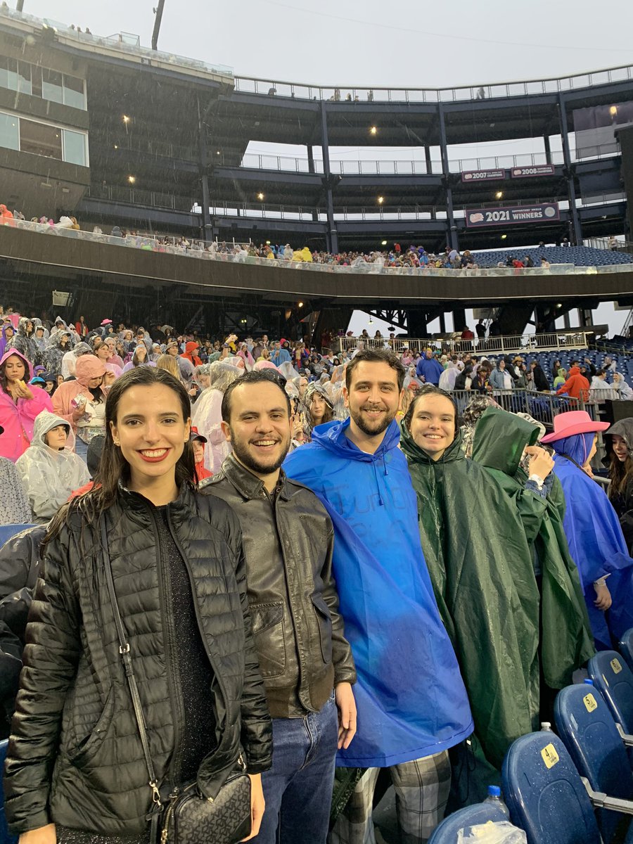 RodAlcortaP's tweet photo. Had the best break this weekend in @taylorswift13's #ErasTour. We danced, sang, and screamed all night in the pouring rain. Everything we were hoping for came to life 💚 Manifesting more Eras success for all this year #medtwitter #taylorswift https://t.co/iZ0MAodd10