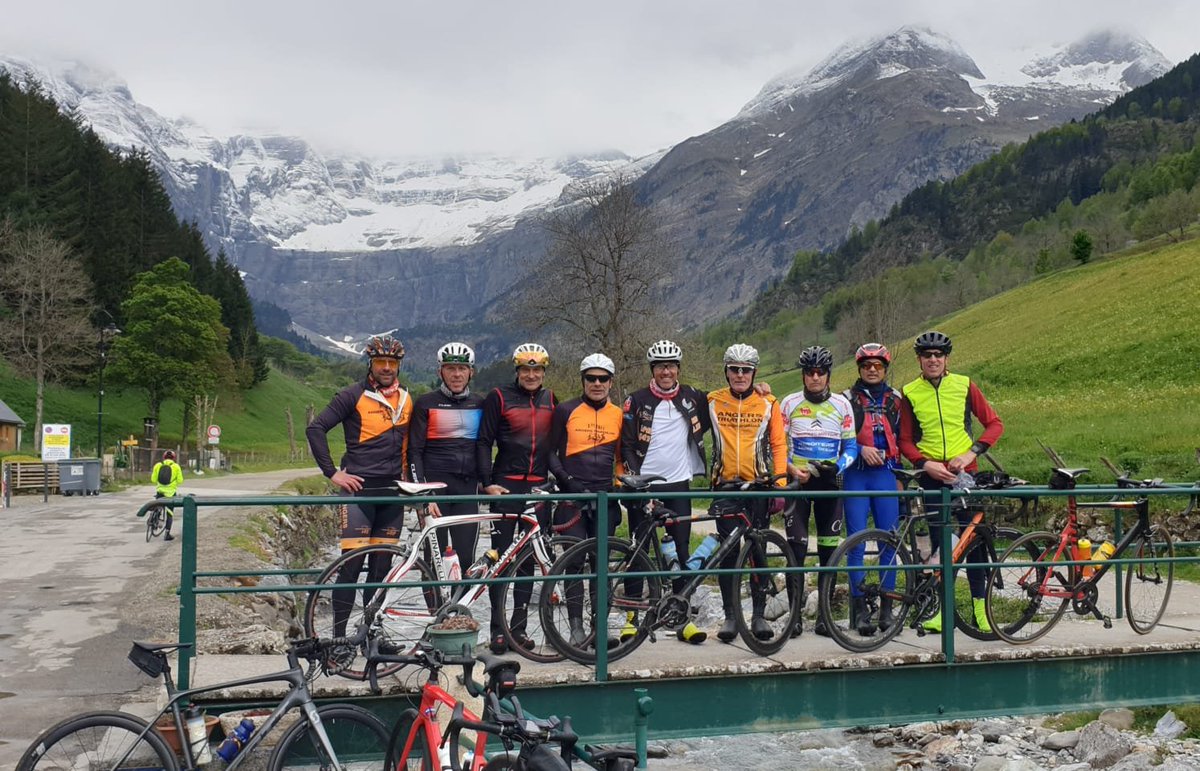AngersTriathlon's tweet photo. Angers Triathlon de retour du stage vélo. Beaucoup de monde cette année, ca fait plaisir ! https://t.co/GPGBUUBwuG