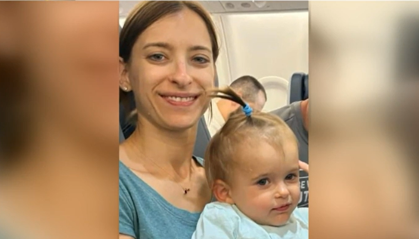 Mamadrastras's tweet photo. Esta es la imagen de la madre de #Emily, la niña sustraída en Zaragoza el viernes. Se cree que podría estar en Rusia o Ucrania.
https://t.co/xCYkDAIl9S https://t.co/IKBH7ZLMh9