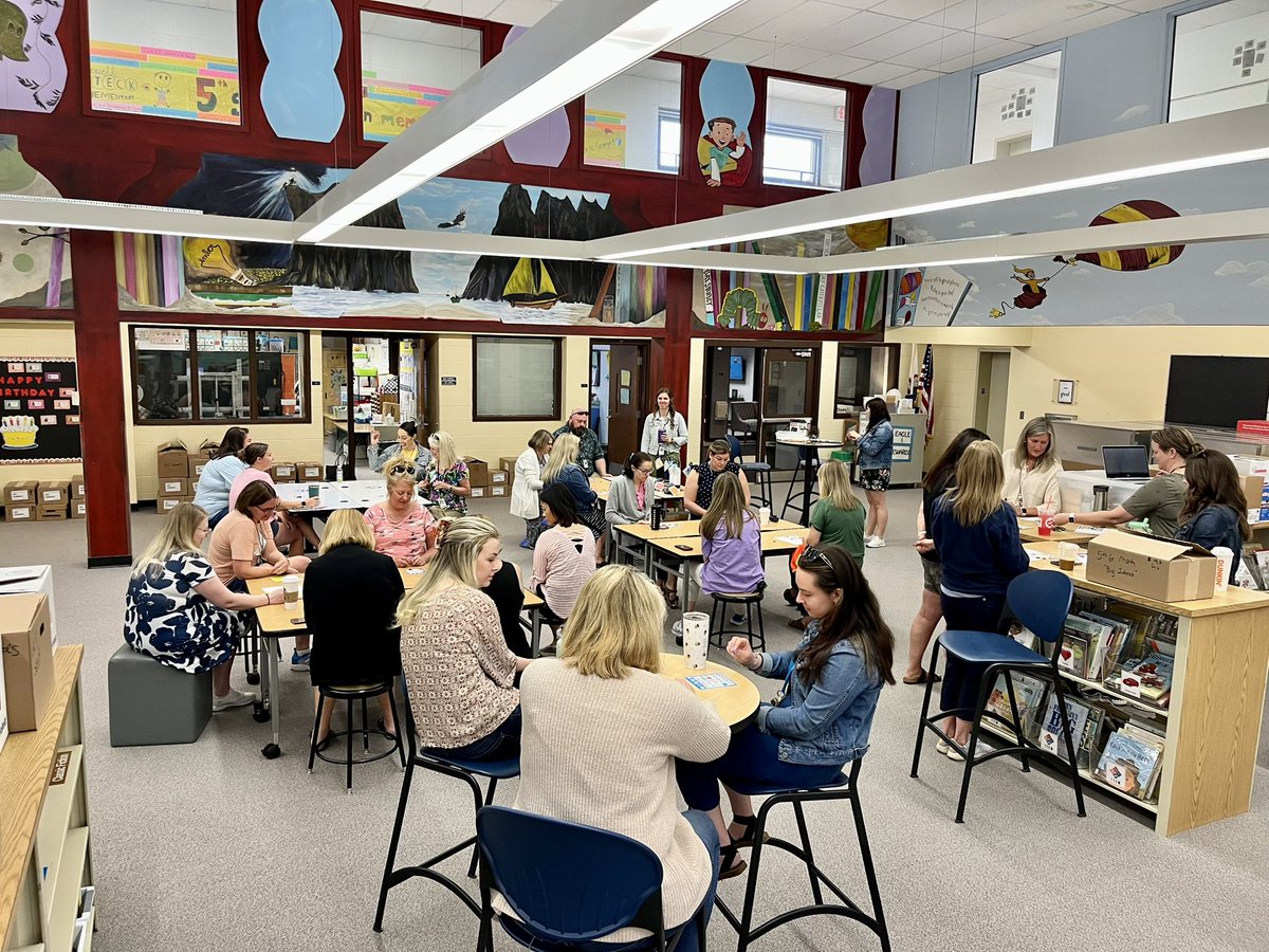 MonikaKelly5's tweet photo. We had so much fun starting our week together playing bingo! 🤩💙#MentalHealthAwareness @steckeagles https://t.co/5UsJHnDLYS