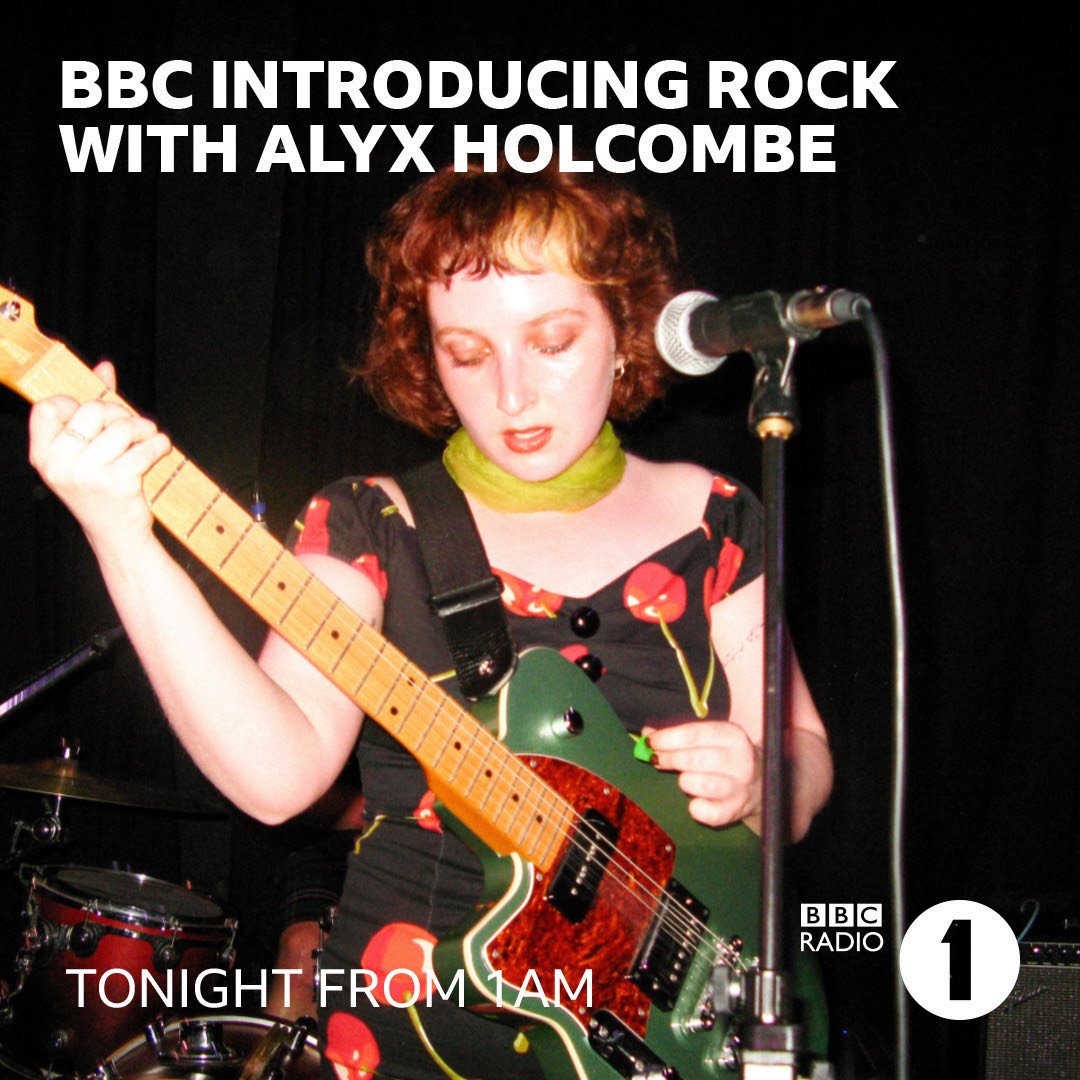 Tune in to <a href="/BBCR1/">BBC Radio 1</a> tonight to hear Sick girl screaming at ya on the rock show with <a href="/AlyxHolcombe/">Alyx Holcombe⚡</a> 🤘🤩🤘