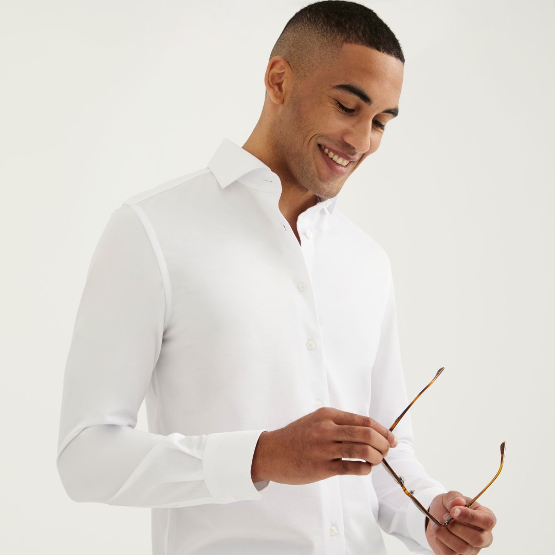 Stand out of the crowd with the 'Pisa' in white. 

Our iconic iron-free shirt is a real wannahave for this summer.
