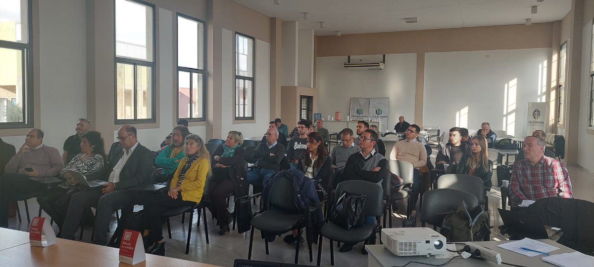 ProduccionMza's tweet photo. #Gestión #Mendoza
Compartimos momentos de la apertura de "Logros y desafíos de la Transformación Digital en las PyMEs" que estamos realizando en el #PASIP ¡Muchas gracias por participar! https://t.co/vMtz7tMILr
